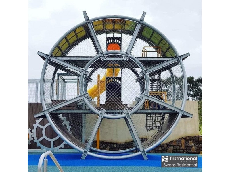 12 Swithland Way, Aveley WA 6069