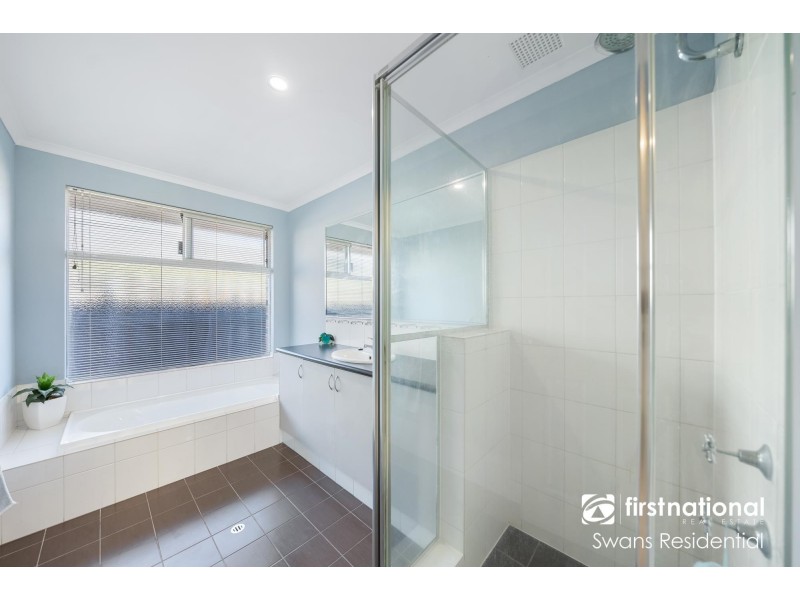 5 Oakhill Heights, Ellenbrook WA 6069