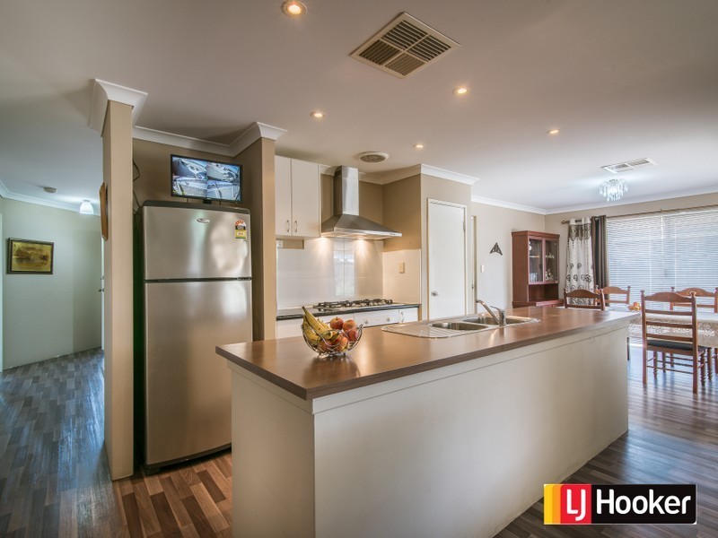 11 Bourne Terrace, Ellenbrook WA 6069