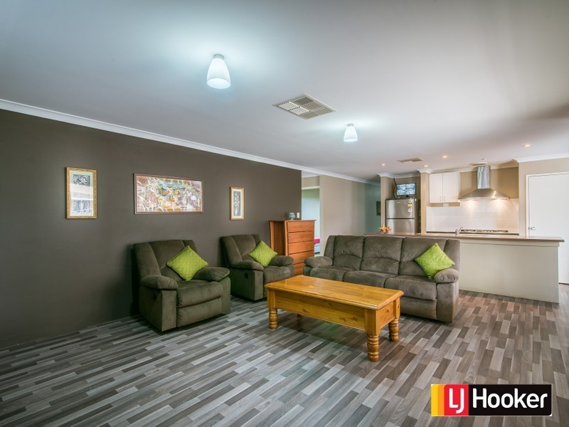 11 Bourne Terrace, Ellenbrook WA 6069