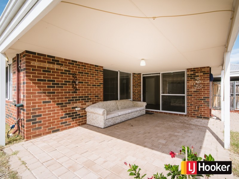 11 Bourne Terrace, Ellenbrook WA 6069