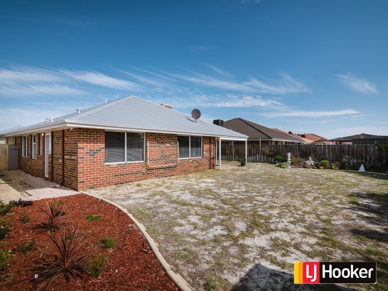 11 Bourne Terrace, Ellenbrook WA 6069