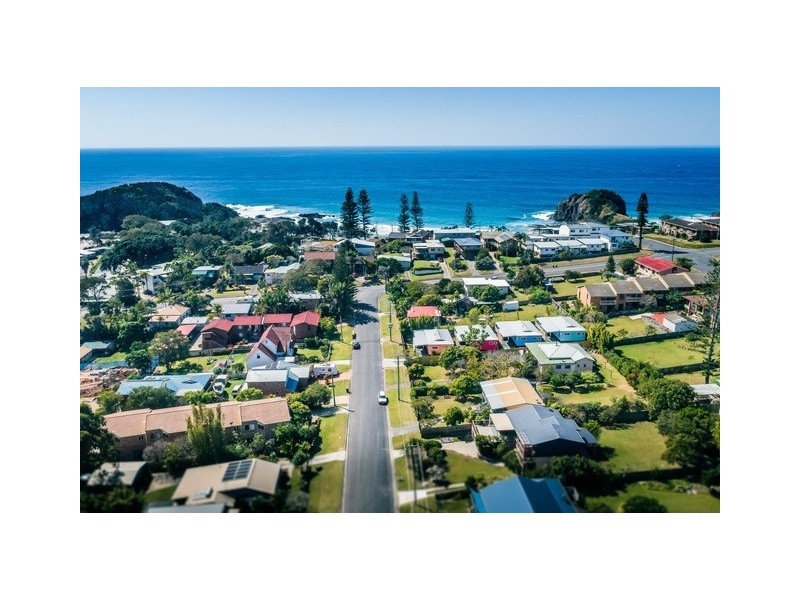 5 Wallace Street, Scotts Head NSW 2447