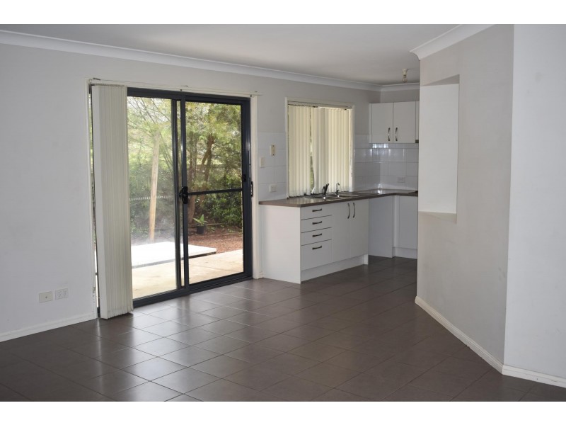 5 Laura Place, Macksville NSW 2447