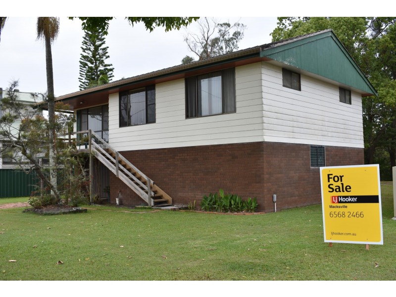 11 Sturdee Street, Macksville NSW 2447