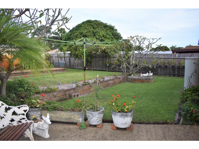 17 Hennessy Street, Stuarts Point NSW 2441