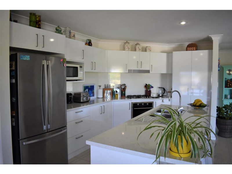 2 Giiguy Close, Macksville NSW 2447