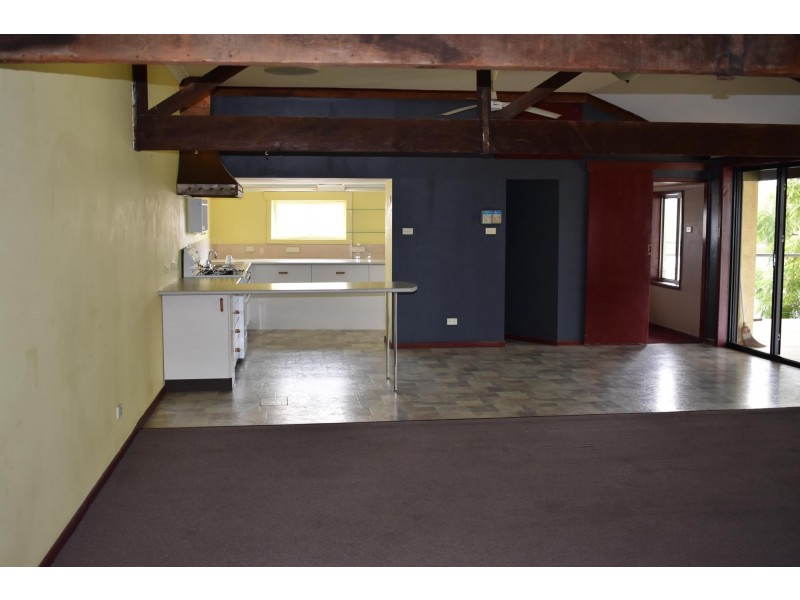 18 River Street, Macksville NSW 2447