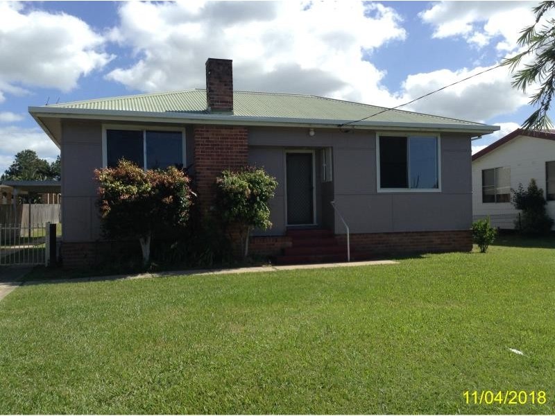 44 East Street, Macksville NSW 2447