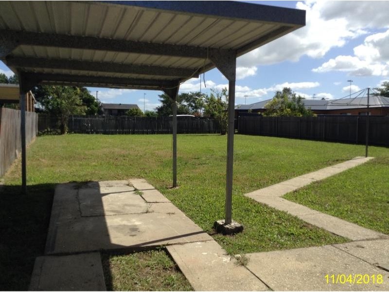 44 East Street, Macksville NSW 2447