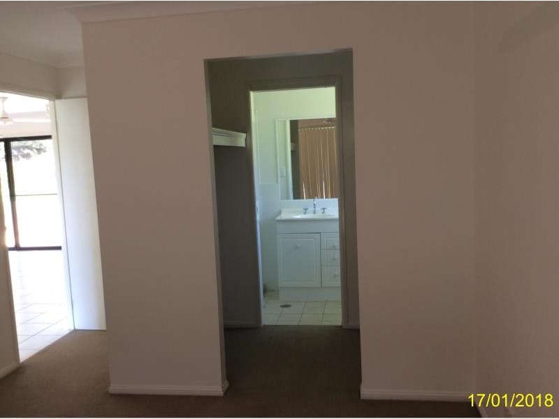 15 Laura Place, Macksville NSW 2447