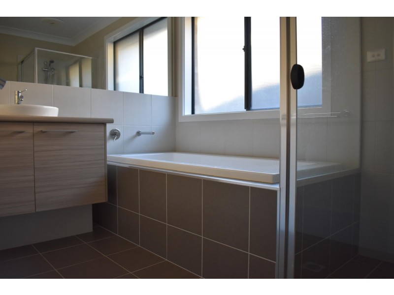 5 Macksville Heights Drive, Macksville NSW 2447