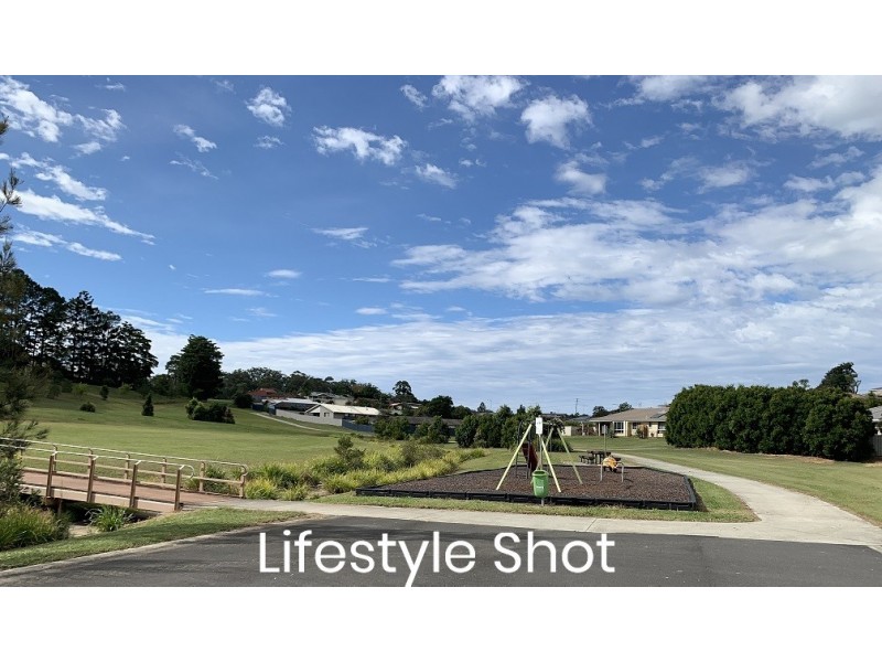 16 Laura Place, Macksville NSW 2447