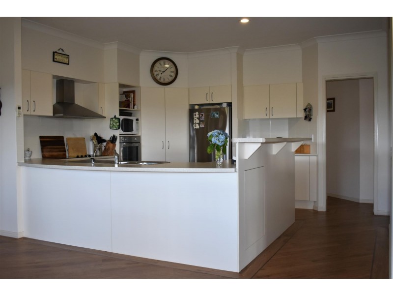 57 Peppertree Grove, Macksville NSW 2447