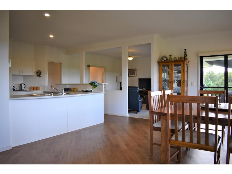57 Peppertree Grove, Macksville NSW 2447