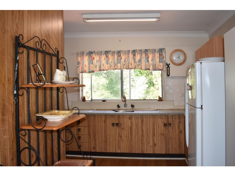 2 Taylors Arm Road, Macksville NSW 2447