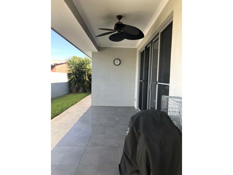 2 Hull Street, Taperoo SA 5017