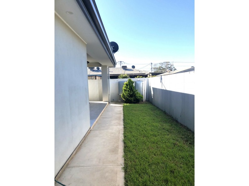 2 Hull Street, Taperoo SA 5017