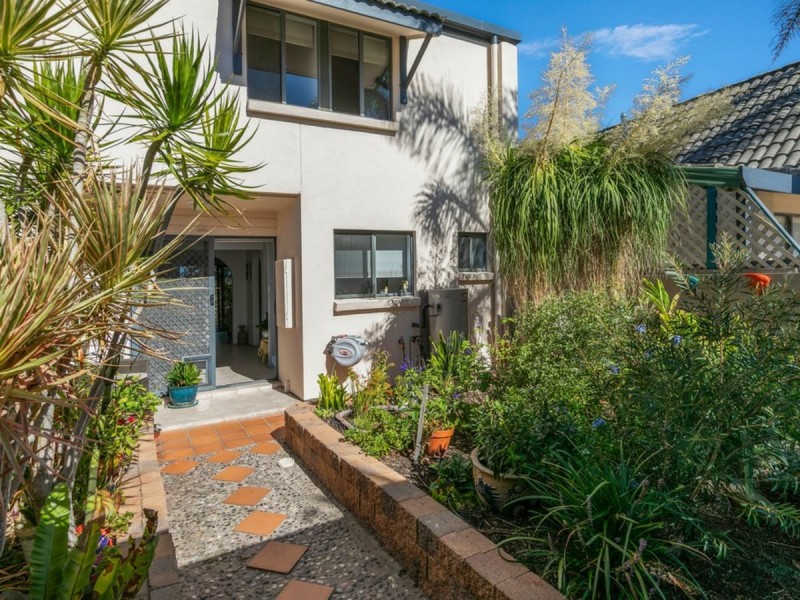 140 Gulf Point Drive, North Haven SA 5018