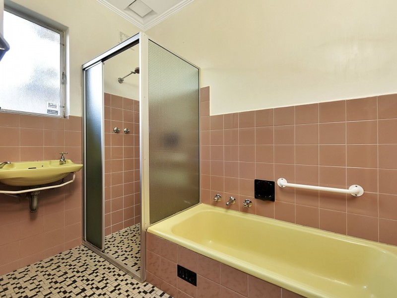 4 Lyon Street, Rosewater SA 5013