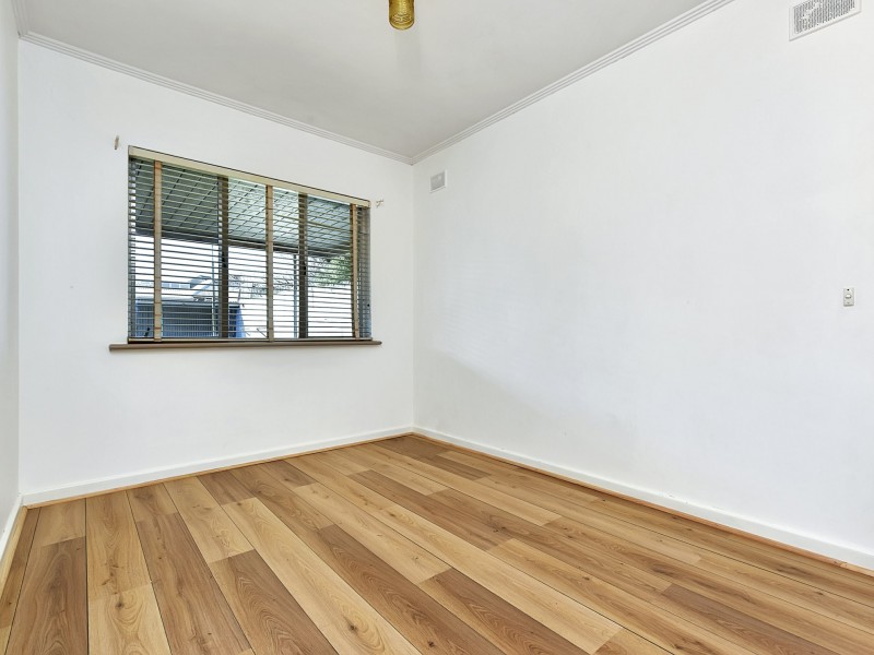 4 Lyon Street, Rosewater SA 5013