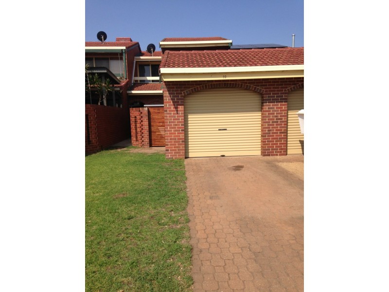 10 Sandpiper Place, West Lakes Shore SA 5020