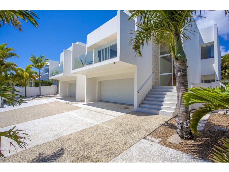 40b Manooka Drive, Rainbow Beach QLD 4581