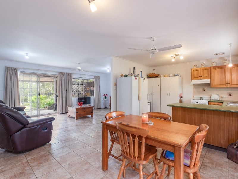 72 Delray Road, Mothar Mountain QLD 4570