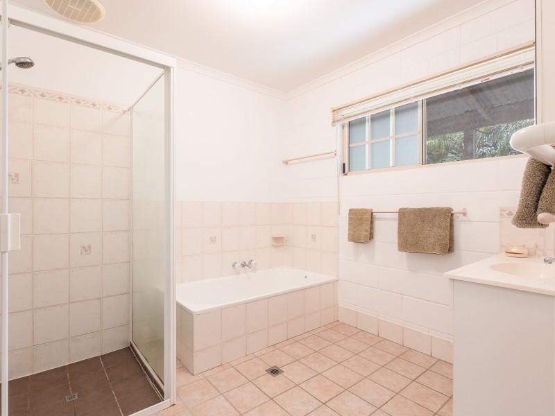 72 Delray Road, Mothar Mountain QLD 4570