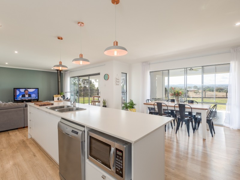 75 Kiaka Road, Lagoon Pocket QLD 4570