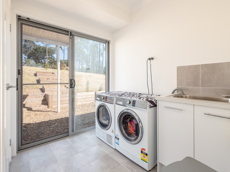 75 Kiaka Road, Lagoon Pocket QLD 4570