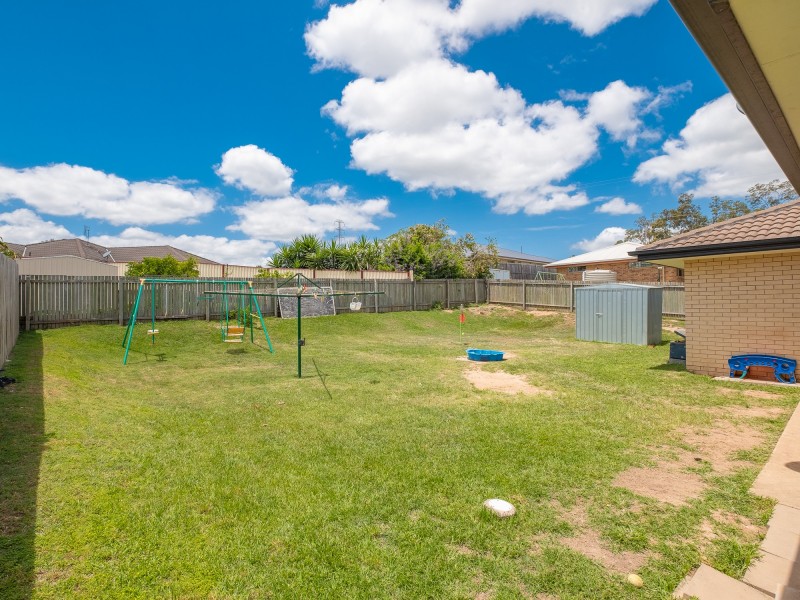 33 Lily Street, Southside QLD 4570