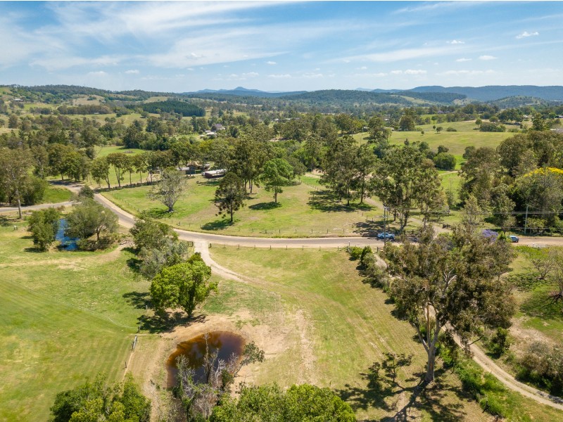 184 Allen Road, Chatsworth QLD 4570