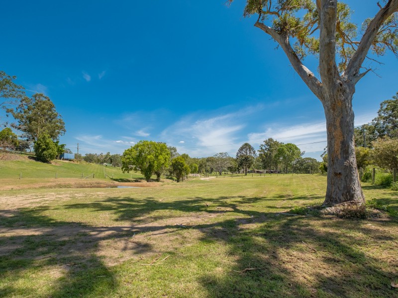 184 Allen Road, Chatsworth QLD 4570