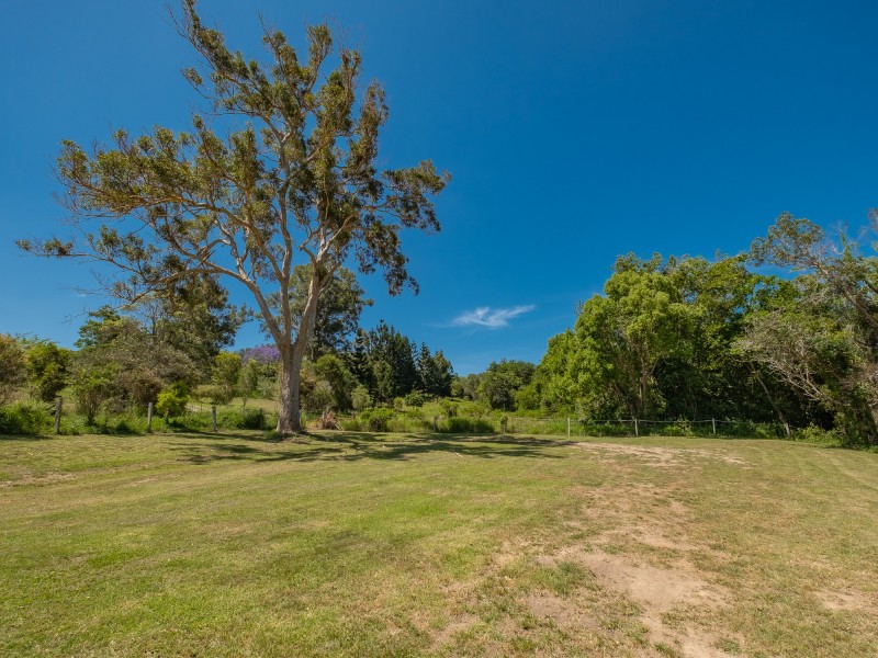 184 Allen Road, Chatsworth QLD 4570