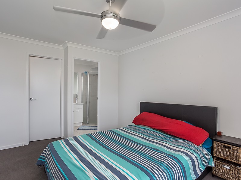 9 Serenity Drive, Southside QLD 4570