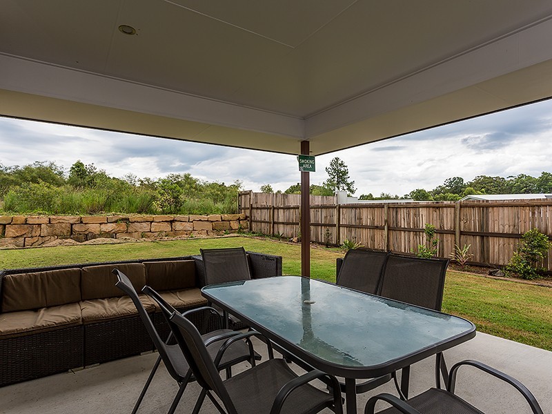 9 Serenity Drive, Southside QLD 4570