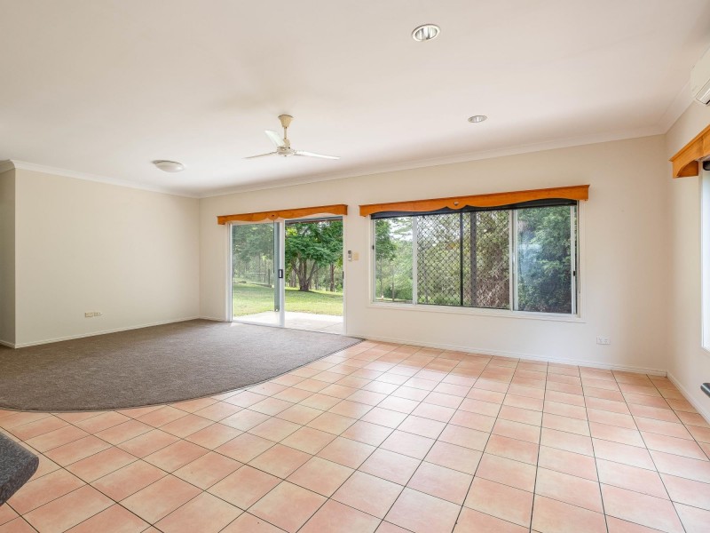 60 Allen Road, Chatsworth QLD 4570