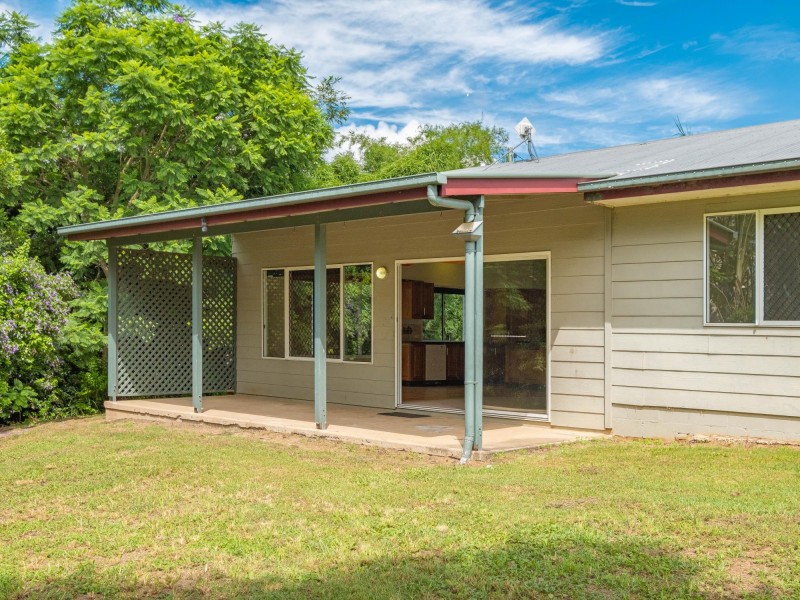 60 Allen Road, Chatsworth QLD 4570