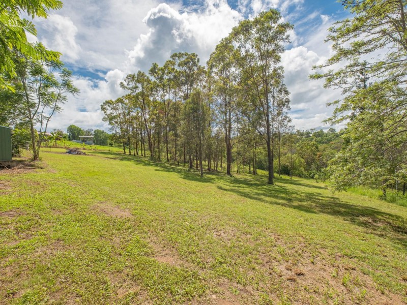 60 Allen Road, Chatsworth QLD 4570