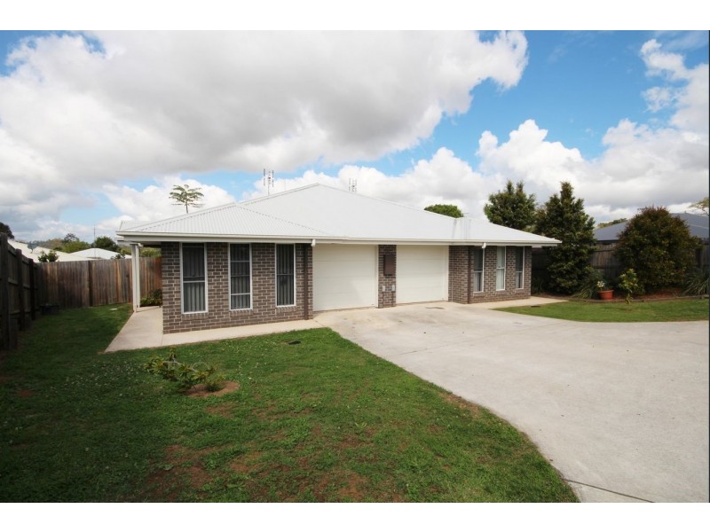 Unit 1 & 2/3 Riverview Court, Monkland QLD 4570