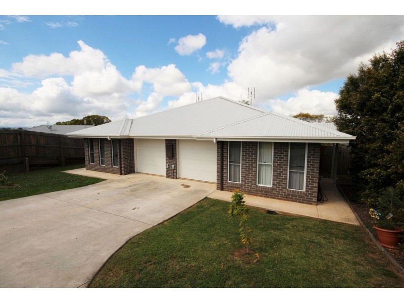 Unit 1 & 2/3 Riverview Court, Monkland QLD 4570