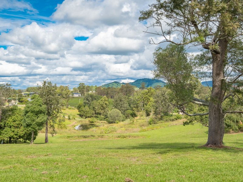 11 Valley Vista Road, The Dawn QLD 4570
