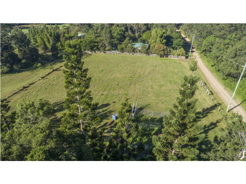 32 Window Road, Canina QLD 4570