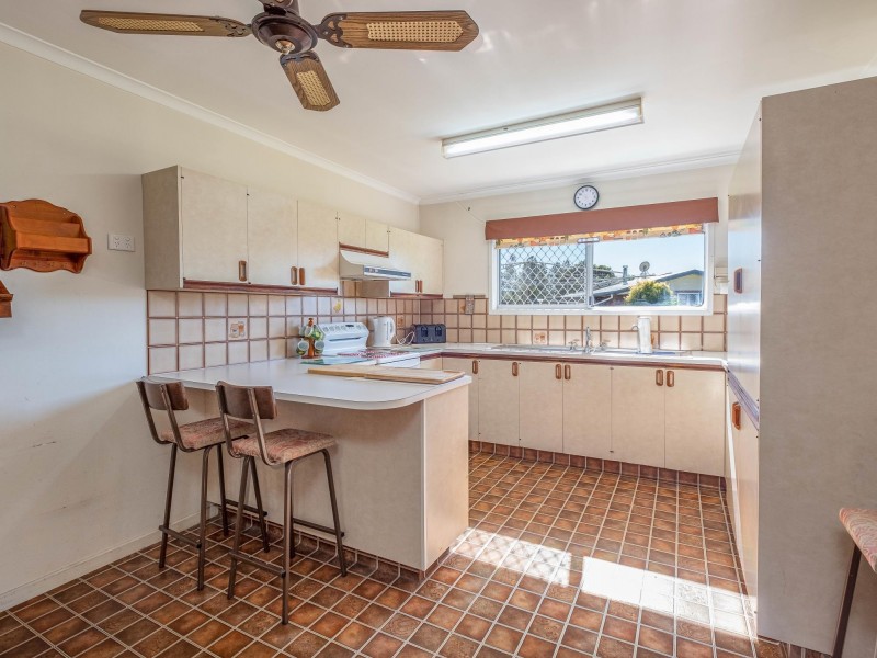 3 Katrina Court, Southside QLD 4570