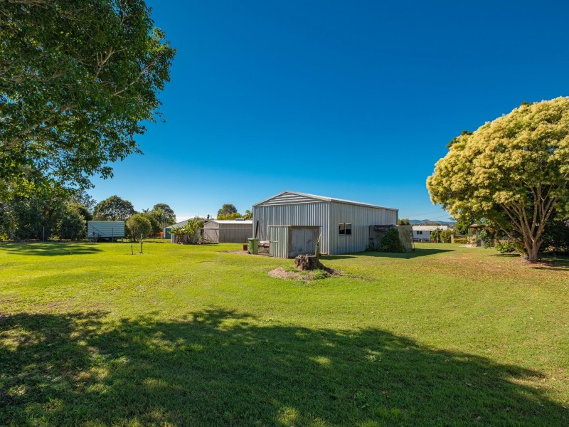 3 Katrina Court, Southside QLD 4570