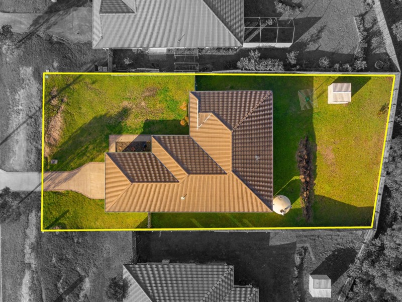 25 Barton Road, Victory Heights QLD 4570