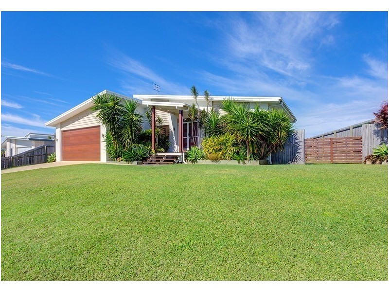 16 Lomandra Avenue, Cooloola Cove QLD 4580