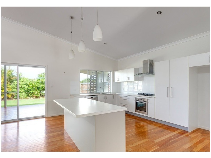 16 Lomandra Avenue, Cooloola Cove QLD 4580