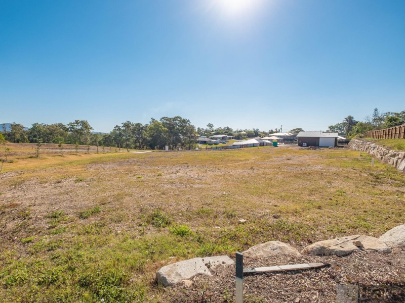 15 Gardenia Court, Southside QLD 4570
